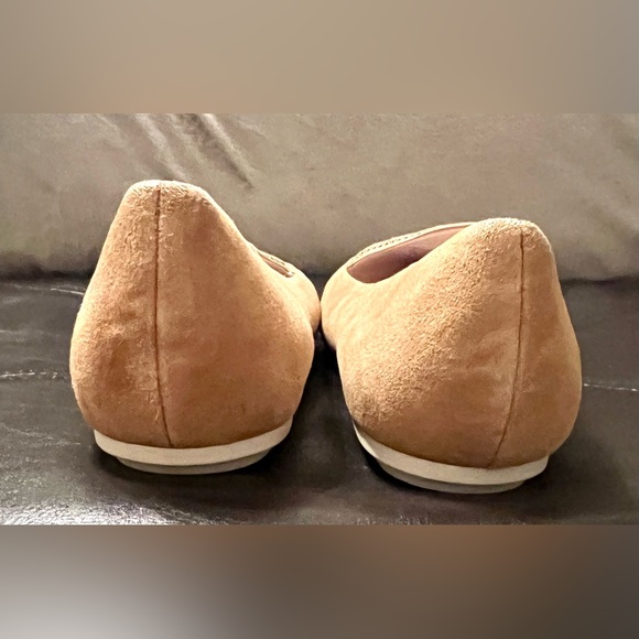 Taryn Rose Flats, Size 7.5. Light Brown, bronze metallic NWOT - Picture 4 of 7